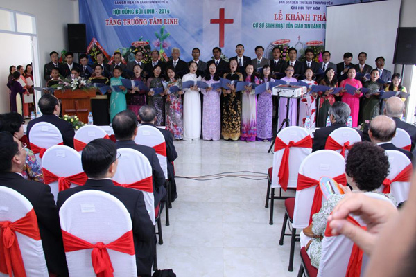 Phu Yen province: Spiritual refreshment conference and inauguration of a educating Christian church ceremony held